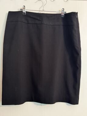 212 Collections Black Pencil Straight Knee Length Skirt Side Zip Sz 16 Office